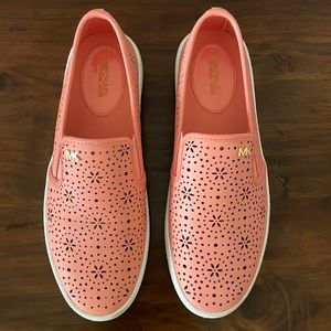 Michael Kors Coral Slides